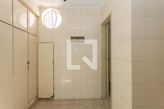 Área de Serviço de casa à venda com 3 quartos, 180m² em Jardim Santa Emilia, São Paulo