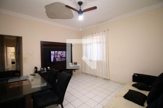 Sala de apartamento à venda com 2 quartos, 120m² em Olaria, Rio de Janeiro