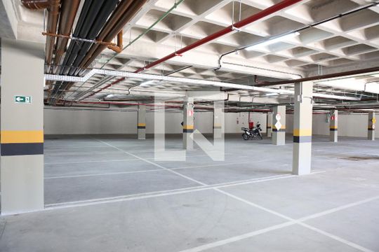 Área comum de apartamento para alugar com 1 quarto, 60m² em Novo Riacho, Contagem