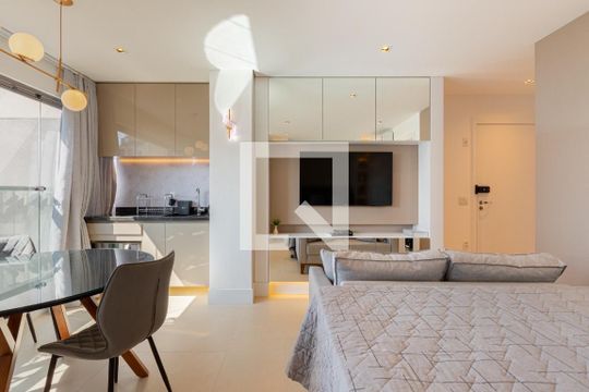 Apartamento à venda com 1 quarto, 42m² em Itaim Bibi, São Paulo