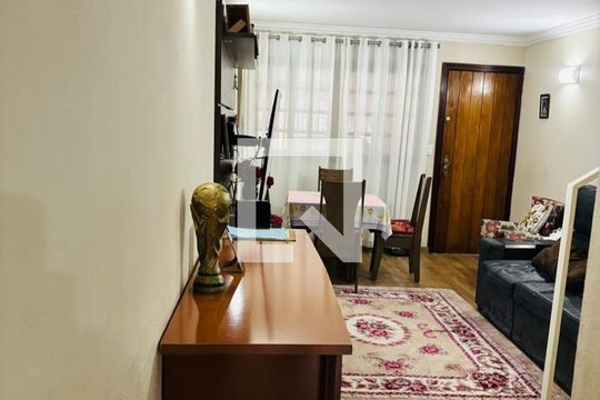 Sala de casa à venda com 2 quartos, 142m² em Jardim Marcel, São Paulo