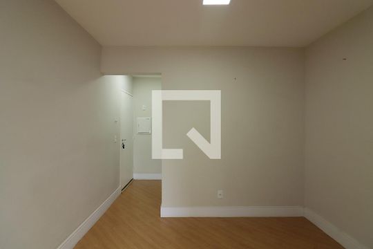 Sala  de apartamento para alugar com 3 quartos, 58m² em Paulicéia, São Bernardo do Campo