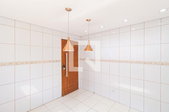 Cozinha de casa para alugar com 2 quartos, 85m² em Vila Silviania, Carapicuíba