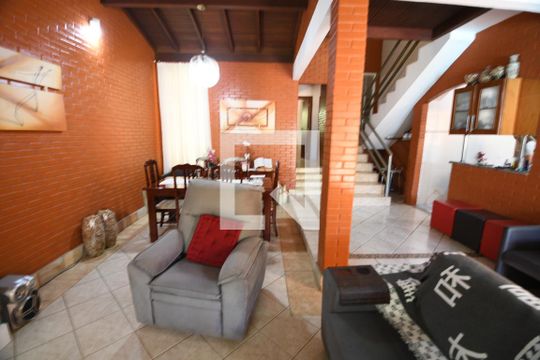 Sala de casa de condomínio à venda com 4 quartos, 476m² em Conjunto Habitacional Vila Santana (sousas), Campinas