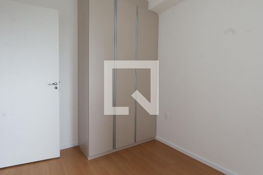 Quarto 1 de apartamento à venda com 2 quartos, 30m² em Vila Sônia, São Paulo