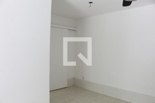Sala de apartamento para alugar com 2 quartos, 60m² em Jacarepaguá, Rio de Janeiro