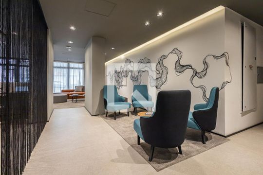 Hall social de kitnet/studio para alugar com 1 quarto, 26m² em Pinheiros, São Paulo