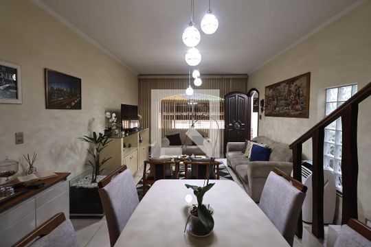 Sala de casa à venda com 3 quartos, 180m² em Vila Silvestre, Santo André