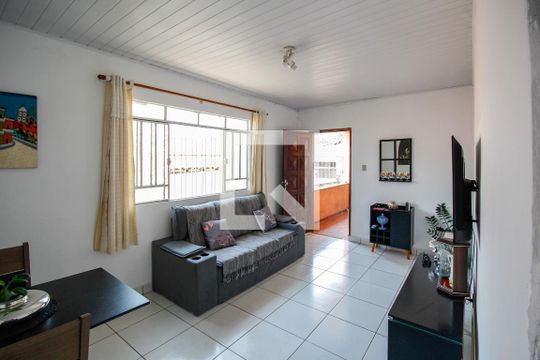 Sala de casa à venda com 3 quartos, 120m² em Vila Boacava, São Paulo