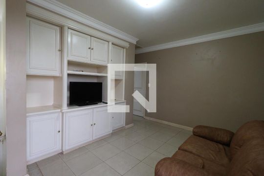 Sala 2 de casa para alugar com 4 quartos, 610m² em Centro, Ribeirão Preto
