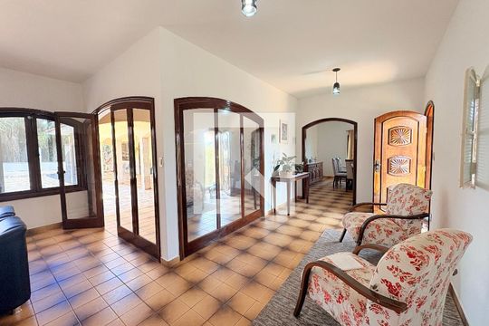 Halll de casa de condomínio à venda com 4 quartos, 4000m² em Malota, Jundiaí