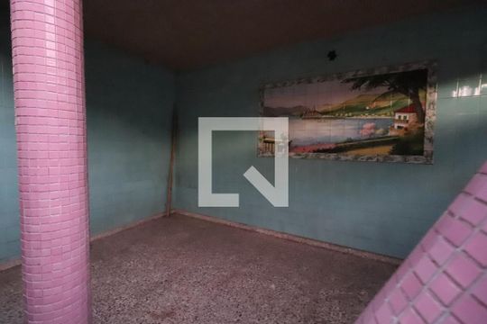 Garagem de casa para alugar com 2 quartos, 115m² em Penha de França, São Paulo