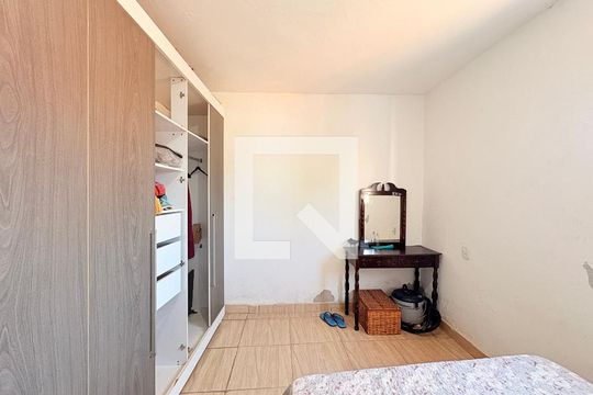Casa à venda com 3 quartos, 300m² em Vila Tupi, Várzea Paulista