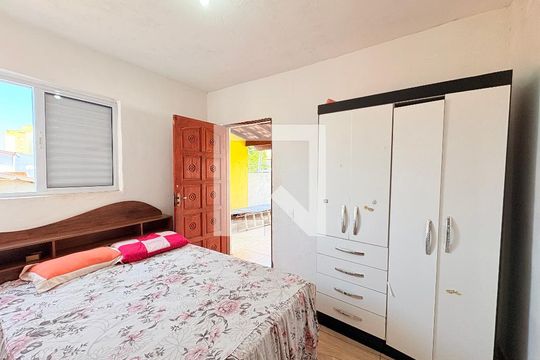 Casa à venda com 3 quartos, 300m² em Vila Tupi, Várzea Paulista