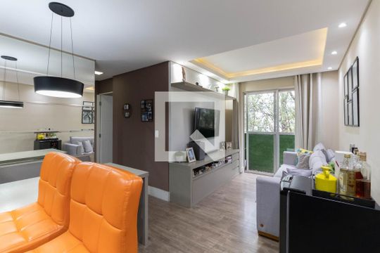 Sala de apartamento à venda com 2 quartos, 55m² em Jardim Santa Emilia, São Paulo