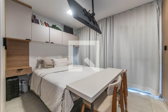 Quarto de kitnet/studio à venda com 1 quarto, 27m² em Jardim das Acacias, São Paulo