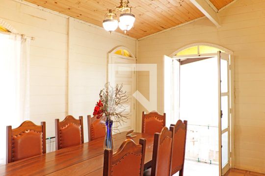 Sala de casa de condomínio para alugar com 3 quartos, 840m² em Condomínio Estância Marambaia, Vinhedo