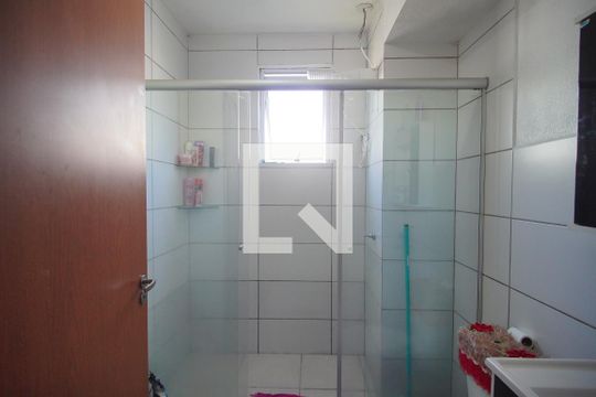 Banheiro de apartamento à venda com 2 quartos, 53m² em Canudos, Novo Hamburgo