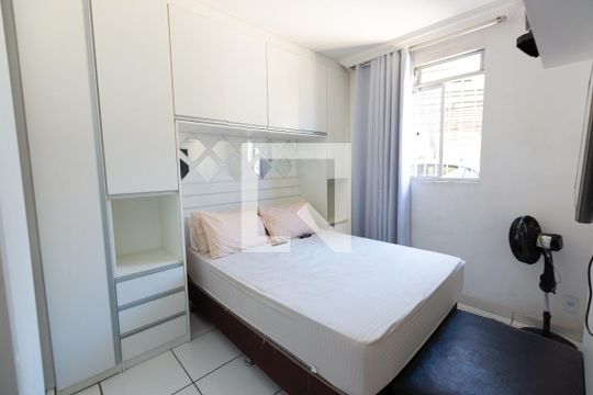 Apartamento à venda com 2 quartos, 77m² em Novo Eldorado, Contagem