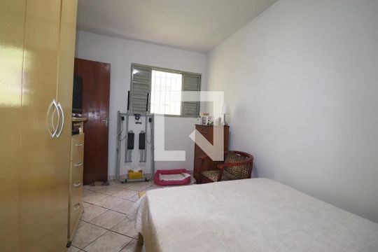 Quarto 1 de casa à venda com 3 quartos, 138m² em Cidade São Jorge, Santo André