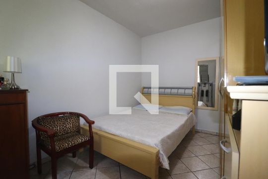 Quarto 1 de casa à venda com 3 quartos, 138m² em Cidade São Jorge, Santo André