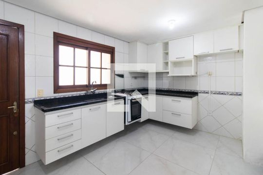 Cozinha de casa para alugar com 3 quartos, 195m² em Ipanema, Porto Alegre