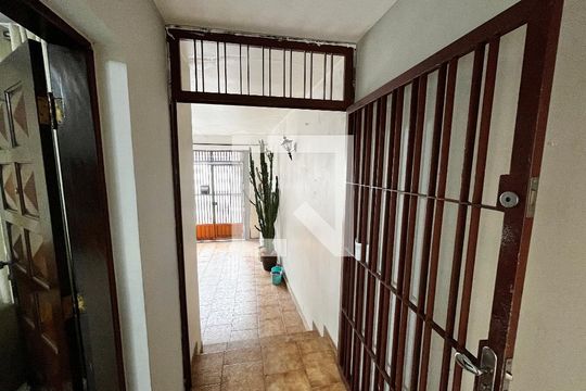 Entrada de casa para alugar com 3 quartos, 175m² em Casa Verde Alta, São Paulo