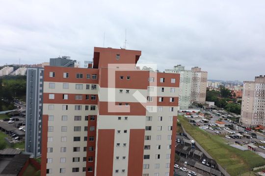 Sala Sacada  de apartamento para alugar com 2 quartos, 50m² em Santa Terezinha, São Bernardo do Campo