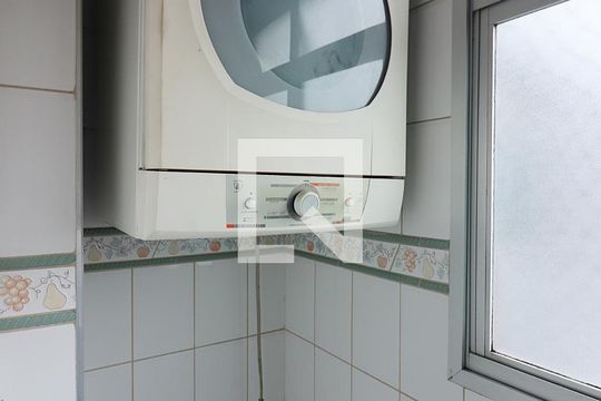 Área de Serviço de apartamento para alugar com 2 quartos, 50m² em Santa Terezinha, São Bernardo do Campo