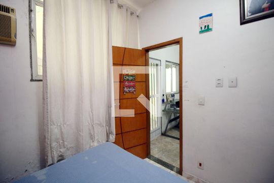 Quarto 3 de casa à venda com 4 quartos, 400m² em Vista Alegre, Rio de Janeiro