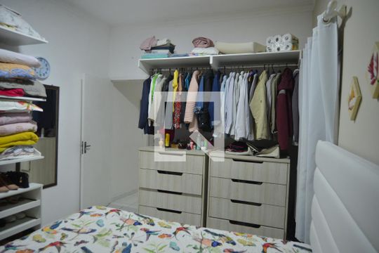 Casa à venda com 3 quartos, 160m² em Jardim Marek, Santo André