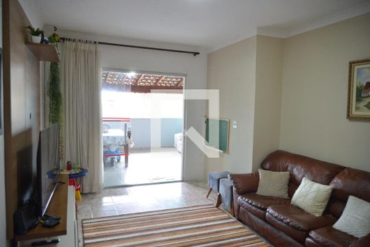 Casa à venda com 3 quartos, 160m² em Jardim Marek, Santo André