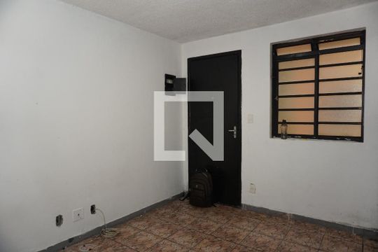 Sala de apartamento para alugar com 2 quartos, 57m² em Parque Jane, Embu das Artes