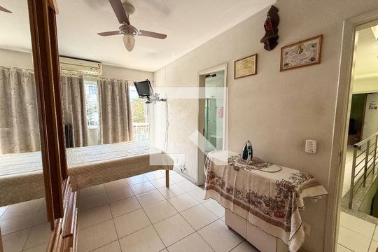 Quarto 1 - Suíte de casa para alugar com 3 quartos, 176m² em Vila da Penha, Rio de Janeiro