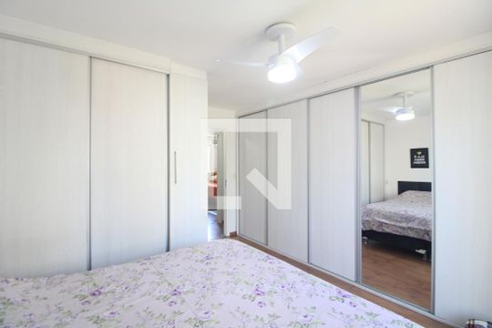 Suíte de casa de condomínio à venda com 3 quartos, 170m² em Vila Sofia, São Paulo