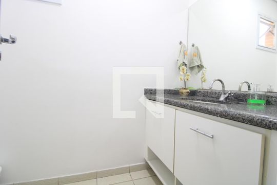 Lavabo de casa de condomínio à venda com 3 quartos, 170m² em Vila Sofia, São Paulo
