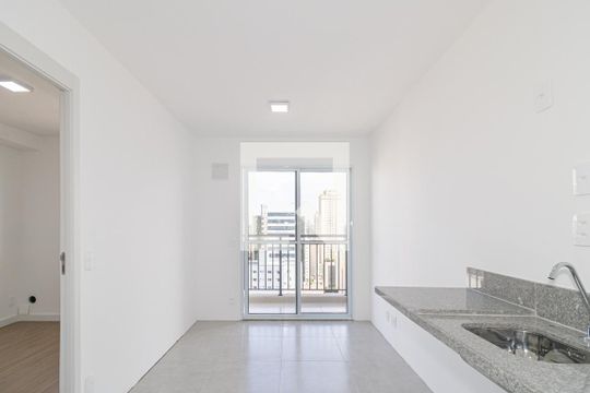 Sala/cozinha de apartamento à venda com 1 quarto, 29m² em Vila Olímpia, São Paulo