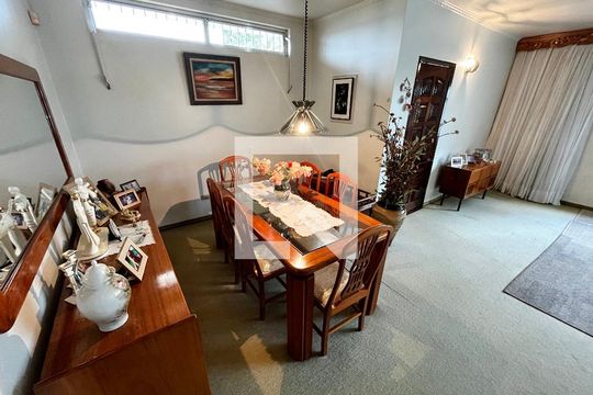 Sala de casa à venda com 3 quartos, 225m² em Vila Ester (zona Norte), São Paulo