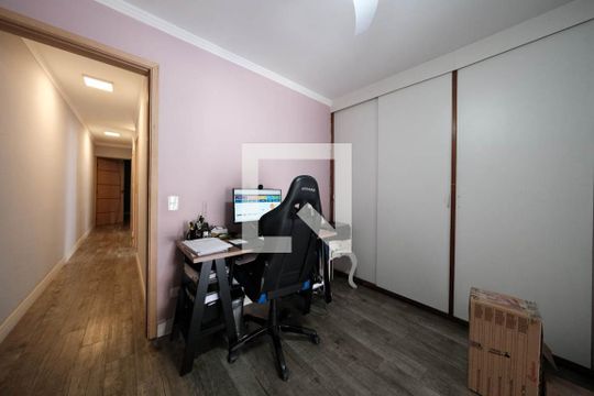 Quarto 2 de casa à venda com 4 quartos, 198m² em Vila Rio Branco, São Paulo