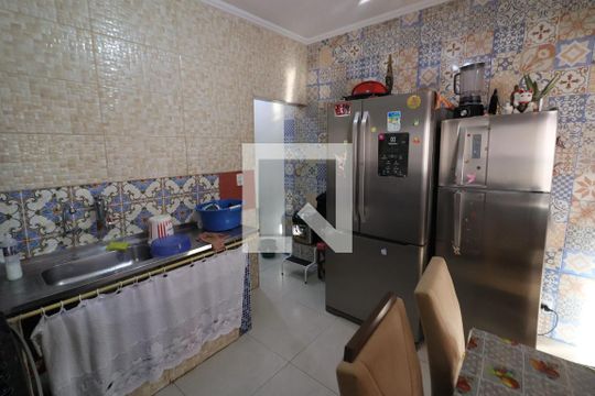 Cozinha de casa à venda com 3 quartos, 150m² em Umuarama, Osasco