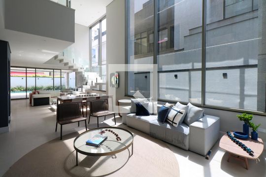 Sala de casa de condomínio à venda com 5 quartos, 800m² em Cerâmica, São Caetano do Sul