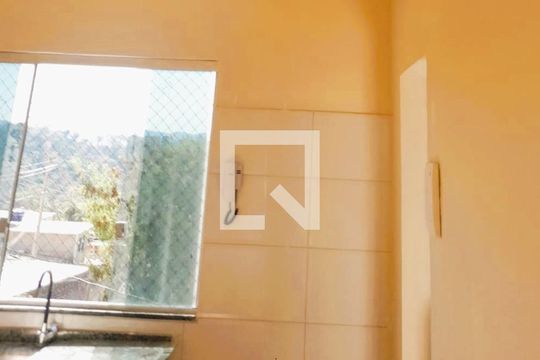 Sala/Cozinha de apartamento para alugar com 2 quartos, 80m² em Jardim Vitória, Belo Horizonte