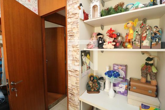 Quarto 2 de apartamento à venda com 3 quartos, 60m² em Vila Ivone, São Paulo