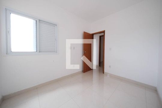 Quarto 1 de apartamento para alugar com 2 quartos, 38m² em Jardim Arize, São Paulo