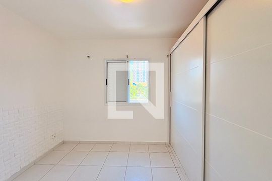 Suíte de apartamento à venda com 3 quartos, 72m² em Jardim das Samambaias, Jundiaí