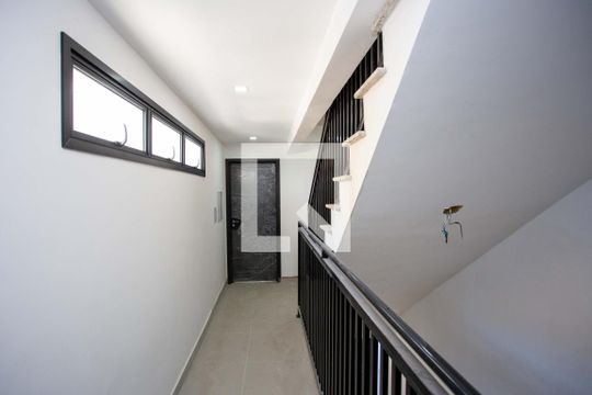 Hall de entrada de kitnet/studio à venda com 1 quarto, 22m² em Centro, Diadema