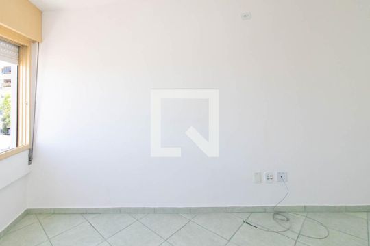 Sala/Quarto de apartamento à venda com 1 quarto, 25m² em Menino Deus, Porto Alegre