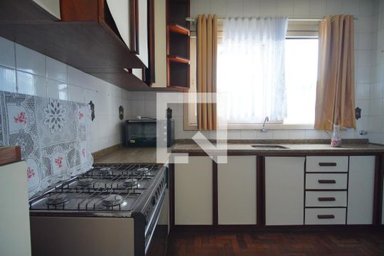 Cozinha de apartamento para alugar com 3 quartos, 208m² em Rondônia, Novo Hamburgo