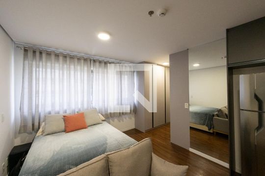 Sala/Quarto de kitnet/studio à venda com 1 quarto, 28m² em Vila Clementino, São Paulo