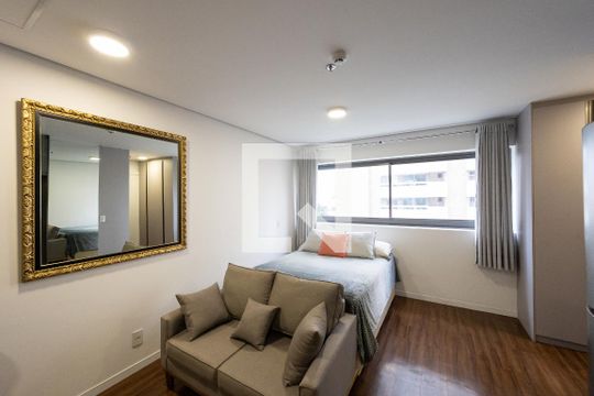 Sala/Quarto de kitnet/studio à venda com 1 quarto, 28m² em Vila Clementino, São Paulo